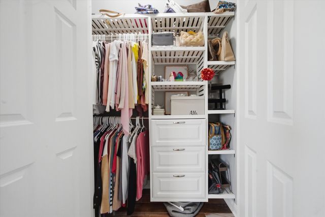 2448 Emily Lane, Elgin, IL 60124