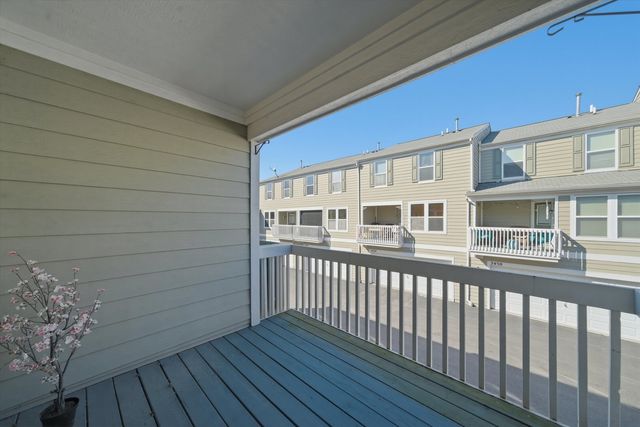 2448 Emily Lane, Elgin, IL 60124