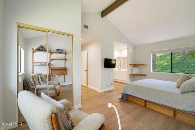 619 Calle Seguro, Oak Park, CA 91377