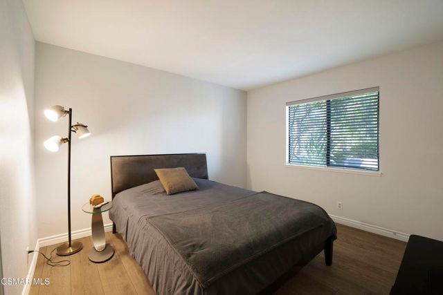 619 Calle Seguro, Oak Park, CA 91377