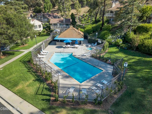 619 Calle Seguro, Oak Park, CA 91377