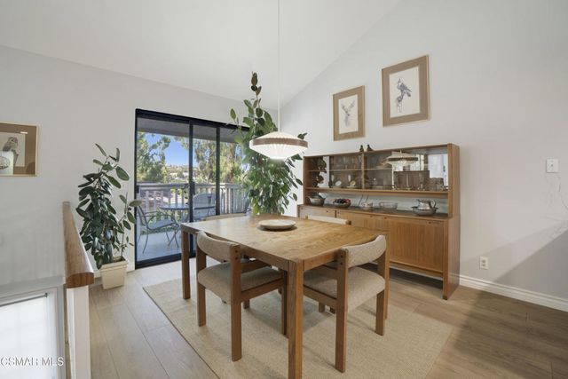 619 Calle Seguro, Oak Park, CA 91377