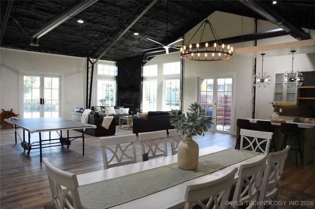 37094 S Cliff Crest Drive, Langley, OK 74350