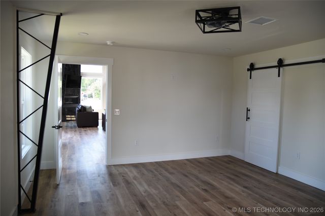 37094 S Cliff Crest Drive, Langley, OK 74350