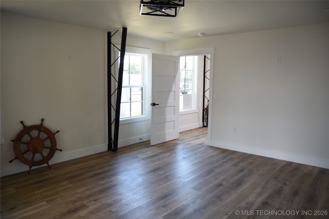 37094 S Cliff Crest Drive, Langley, OK 74350