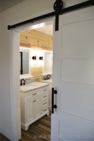 37094 S Cliff Crest Drive, Langley, OK 74350