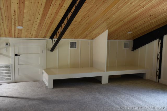 37094 S Cliff Crest Drive, Langley, OK 74350