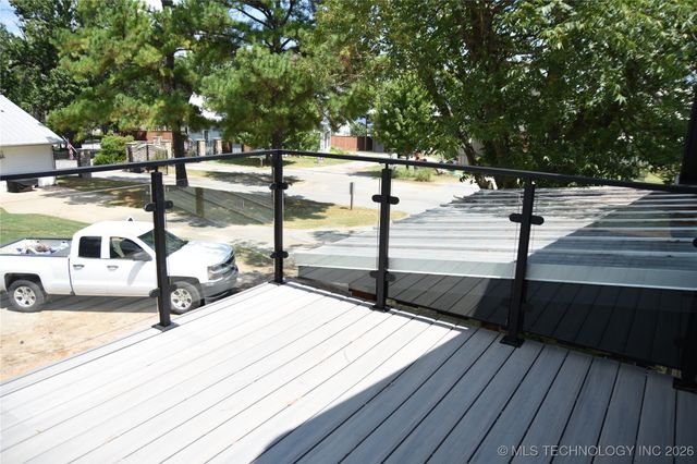 37094 S Cliff Crest Drive, Langley, OK 74350