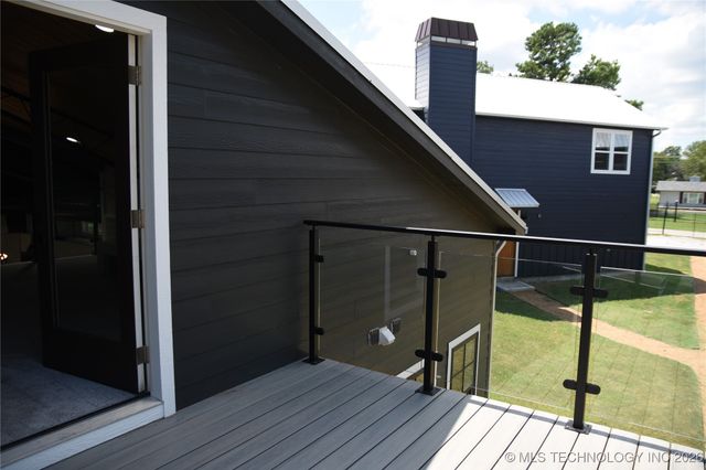 37094 S Cliff Crest Drive, Langley, OK 74350