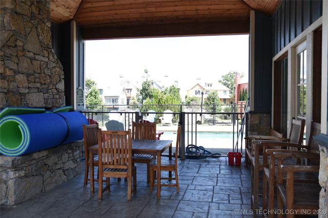 37094 S Cliff Crest Drive, Langley, OK 74350