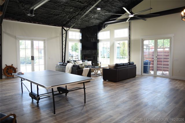 37094 S Cliff Crest Drive, Langley, OK 74350