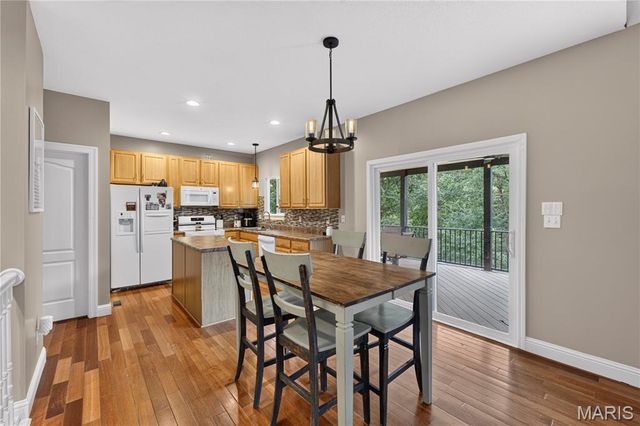 4804 W Rock Creek Road, High Ridge, MO 63049