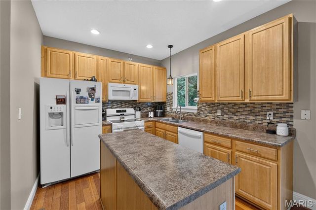 4804 W Rock Creek Road, High Ridge, MO 63049