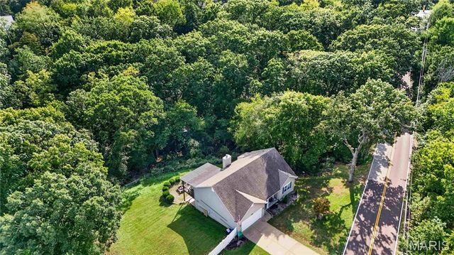 4804 W Rock Creek Road, High Ridge, MO 63049
