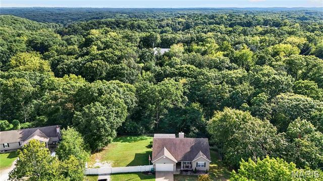 4804 W Rock Creek Road, High Ridge, MO 63049