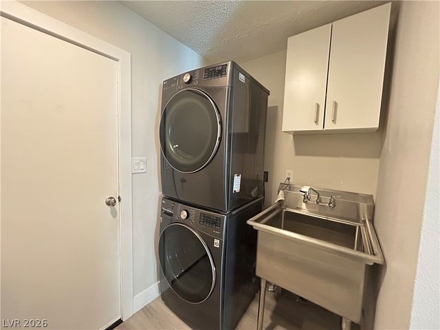 1734 Sombrero Drive, Las Vegas, NV 89169