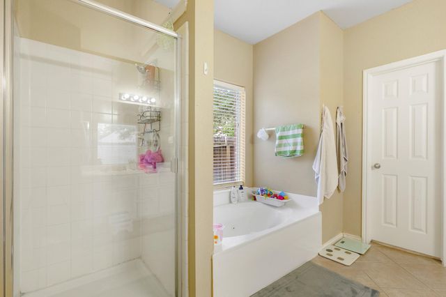 17611 Haywood Oaks Drive, Houston, TX 77095