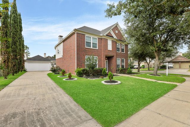 17611 Haywood Oaks Drive, Houston, TX 77095