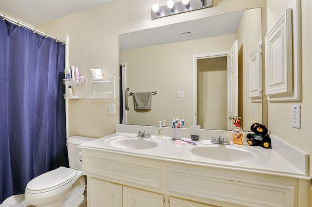 17611 Haywood Oaks Drive, Houston, TX 77095