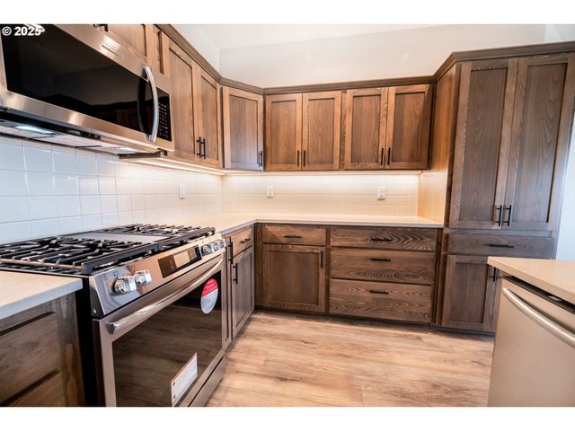 1231 THUNDERBIRD Ave S, Salem, OR 97306