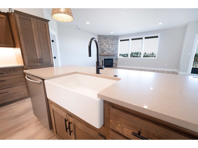 1231 THUNDERBIRD Ave S, Salem, OR 97306