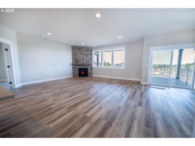 1231 THUNDERBIRD Ave S, Salem, OR 97306