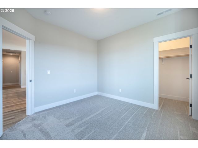 1231 THUNDERBIRD Ave S, Salem, OR 97306