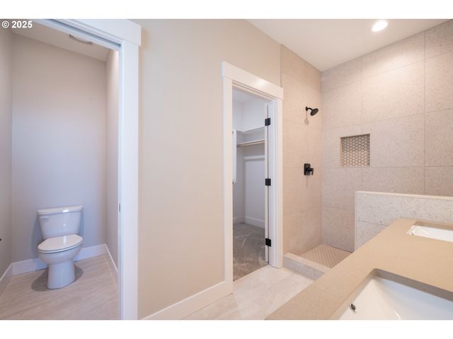 1231 THUNDERBIRD Ave S, Salem, OR 97306