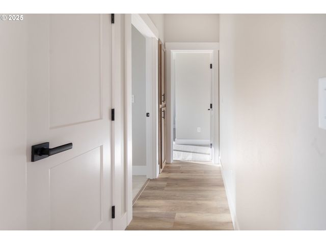 1231 THUNDERBIRD Ave S, Salem, OR 97306