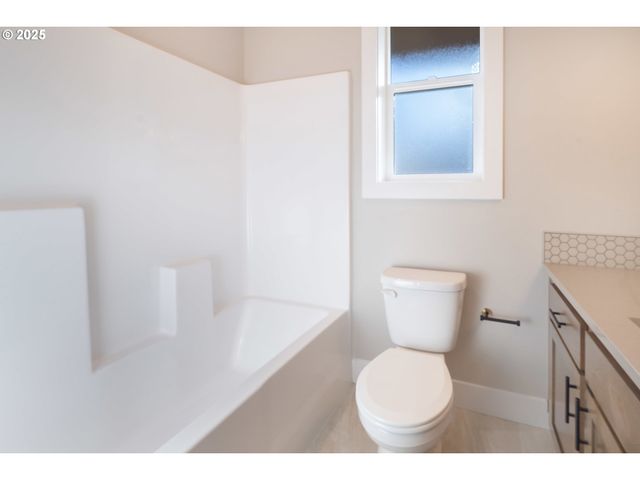 1231 THUNDERBIRD Ave S, Salem, OR 97306