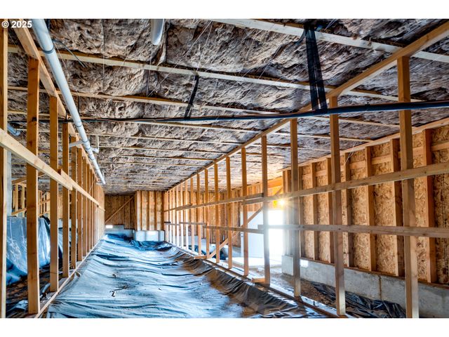 1231 THUNDERBIRD Ave S, Salem, OR 97306