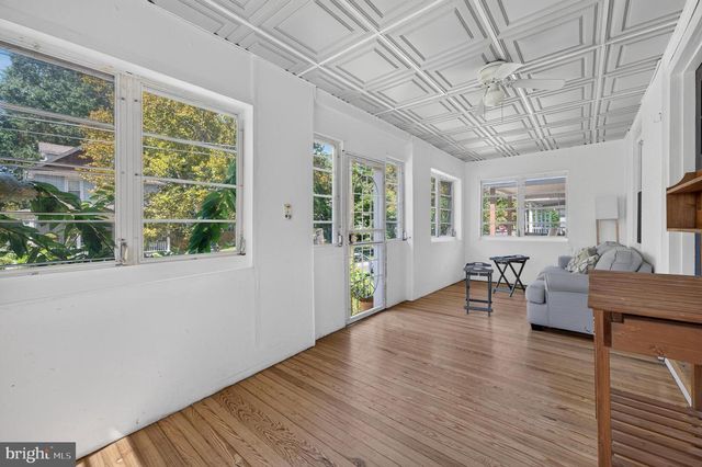 128 E KNIGHT AVE, Collingswood, NJ 08108