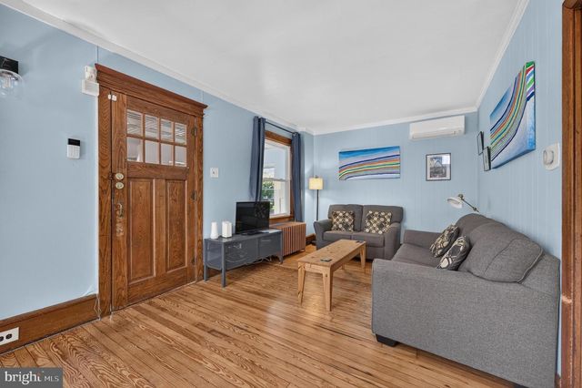 128 E KNIGHT AVE, Collingswood, NJ 08108