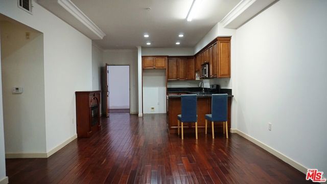 1037 S Fedora Street 104, Los Angeles, CA 90006