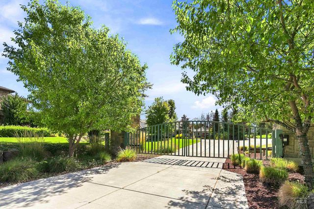 6462 N. Spurwing Ln., Meridian, ID 83646
