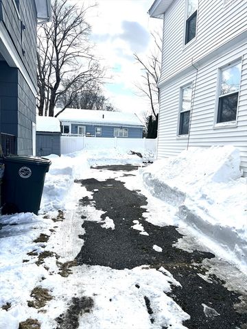 52 Lincoln St 1, North Andover, MA 01845