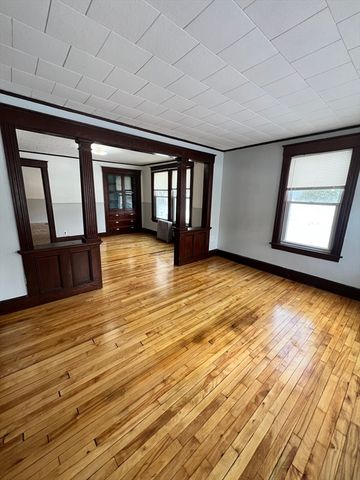 52 Lincoln St 1, North Andover, MA 01845