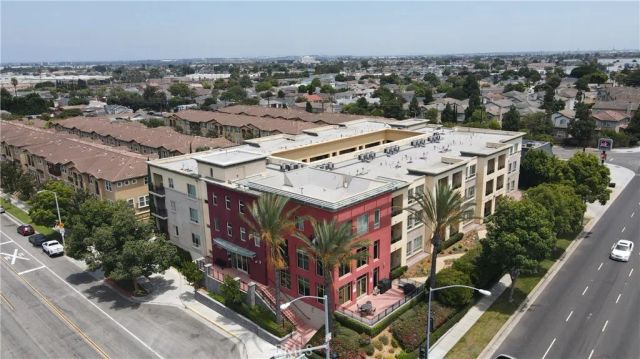 2742 Cabrillo Avenue 302, Torrance, CA 90501