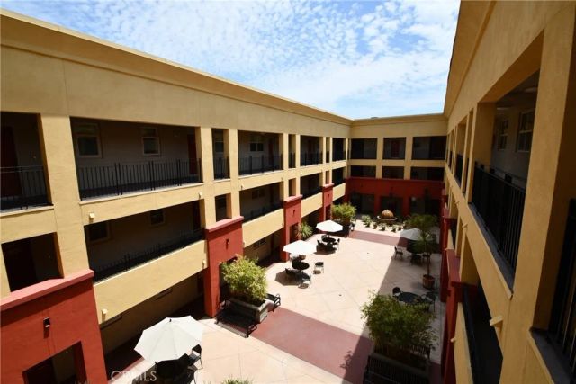 2742 Cabrillo Avenue 302, Torrance, CA 90501