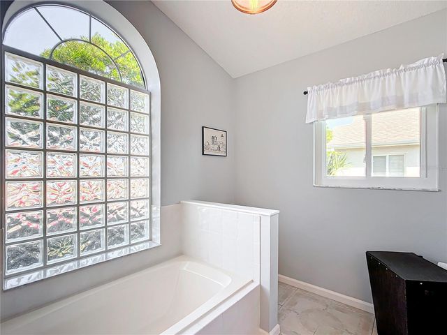 5226 NW 21ST LOOP, Ocala, FL 34482