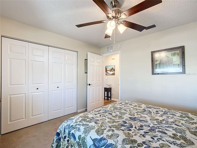 5226 NW 21ST LOOP, Ocala, FL 34482