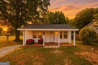 156 Pine Avenue, Commerce, GA 30529