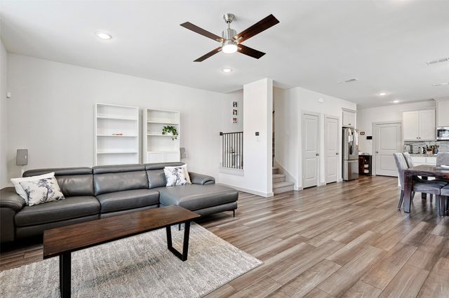213 Mcconathy Way, Flower Mound, TX 75028