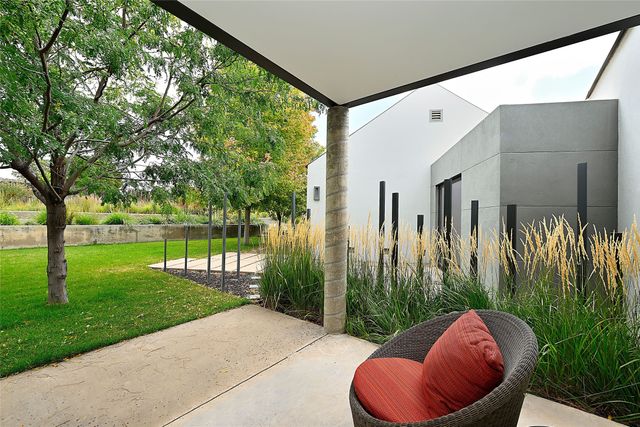 7 Camino Don Patron, Santa Fe, NM 87506