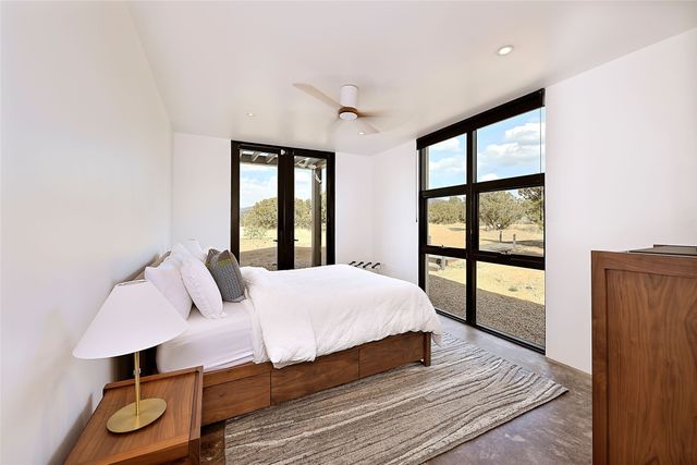 7 Camino Don Patron, Santa Fe, NM 87506