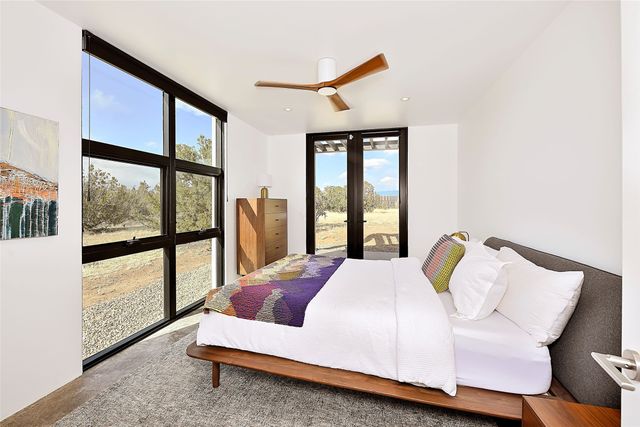 7 Camino Don Patron, Santa Fe, NM 87506