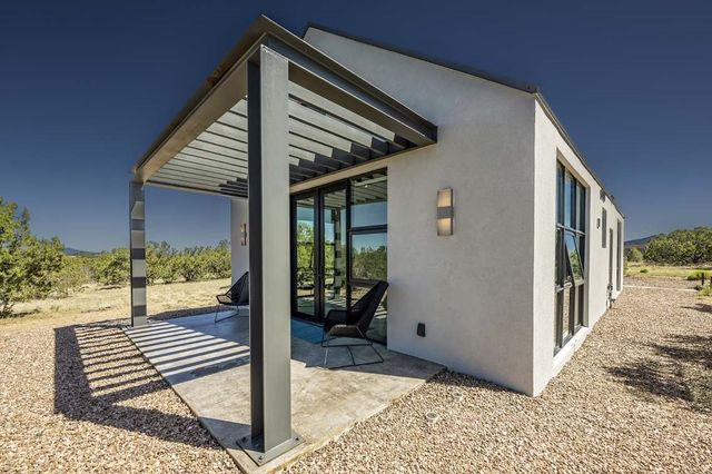 7 Camino Don Patron, Santa Fe, NM 87506