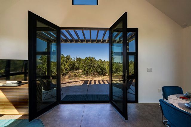7 Camino Don Patron, Santa Fe, NM 87506