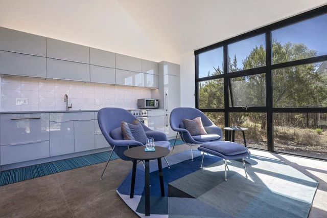 7 Camino Don Patron, Santa Fe, NM 87506