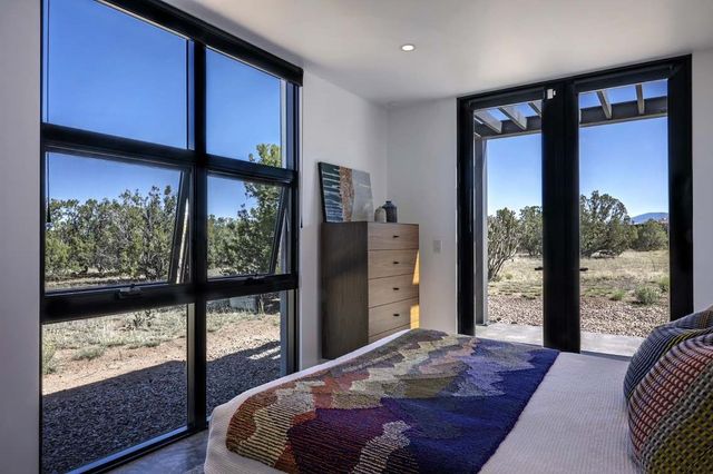 7 Camino Don Patron, Santa Fe, NM 87506